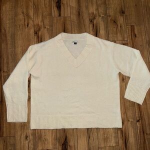 Cream American eagle sweater